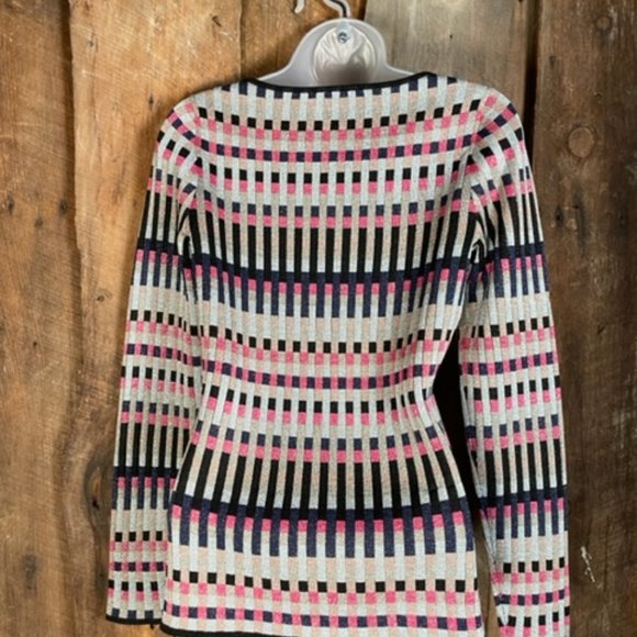 Carlisle New York NWOT Metallic Long Sleeved V-Neck Sweater - Size X-Small - Picture 5 of 11